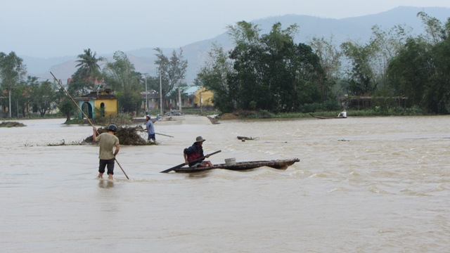 24 người chết do mưa, lũ ở miền Trung 2