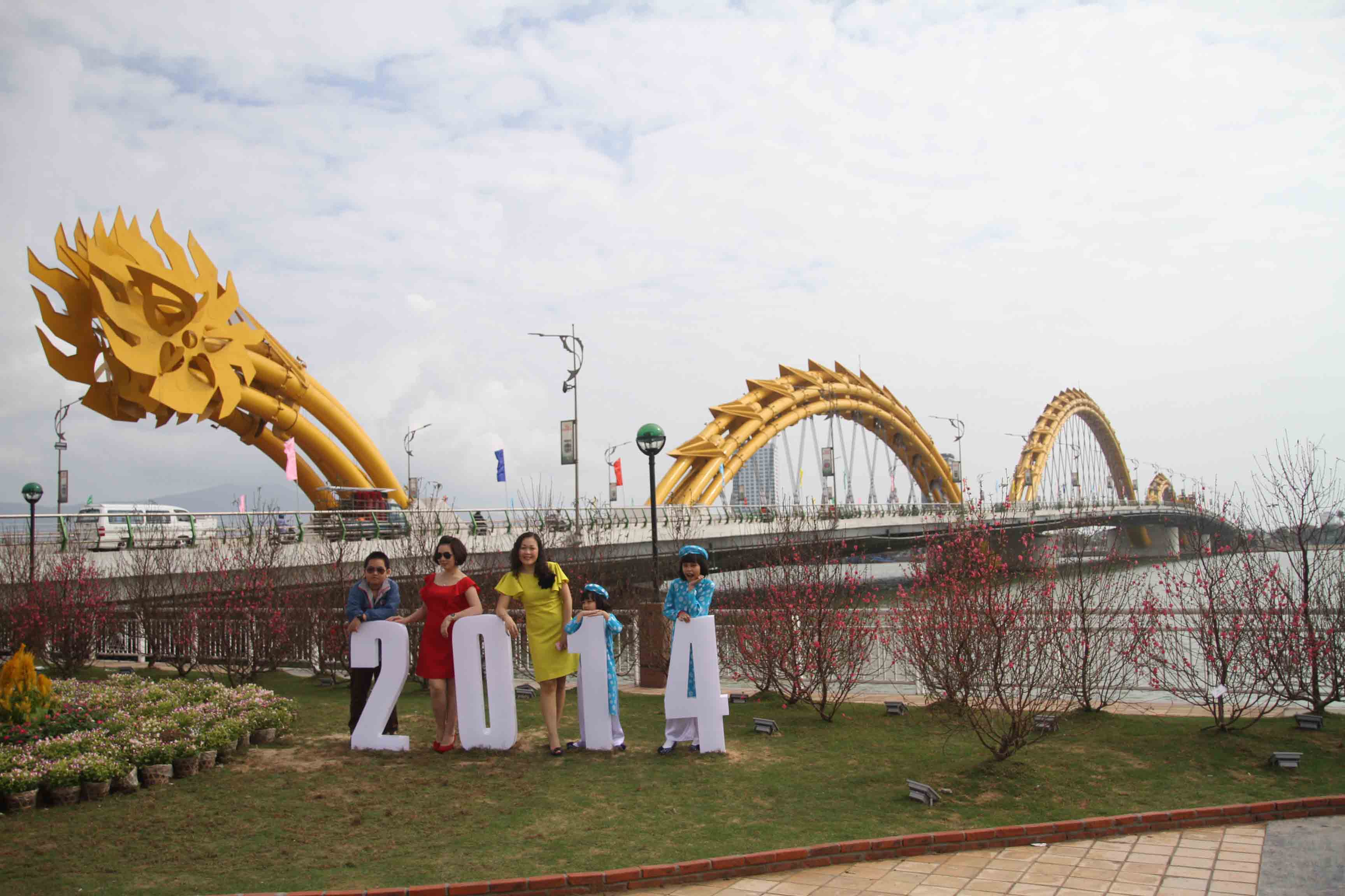 Sắc xu&acirc;n rực rỡ ở Đ&agrave; Nẵng 2