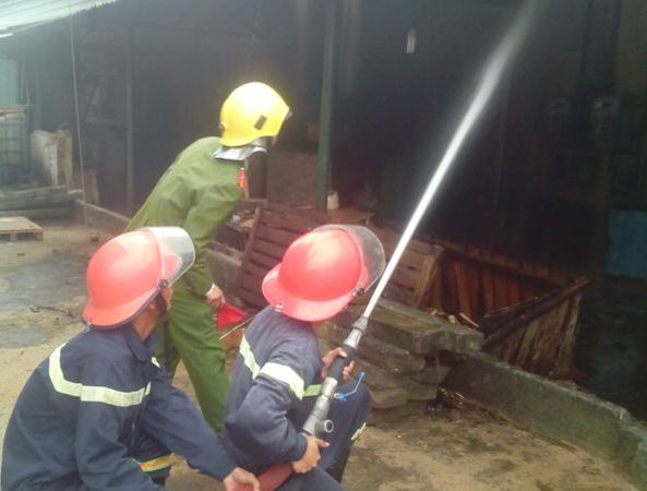 Ch&aacute;y lớn tại l&ograve; sấy gỗ 2