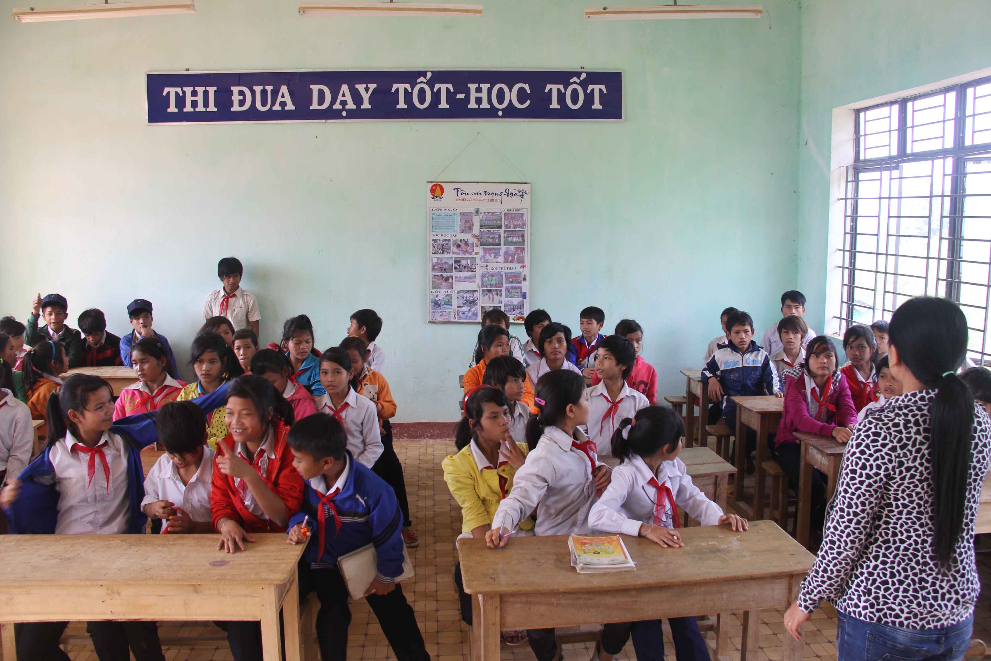 Hồn nhiên ăn mì tôm sống học bài 6