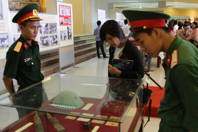 Triển l&atilde;m &ldquo;60 năm chiến thắng Điện Bi&ecirc;n Phủ&rdquo; 1