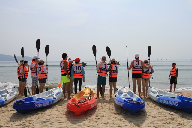 C&ocirc; g&aacute;i Huế đoạt giải Miss Kayak &ldquo;Vượt s&oacute;ng Mỹ Kh&ecirc;&rdquo; 1