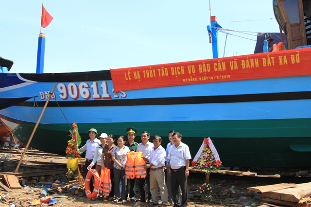 Hạ thủy t&agrave;u c&ocirc;ng suất lớn ra v&ugrave;ng biển Ho&agrave;ng Sa 1