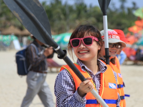 C&ocirc; g&aacute;i Huế đoạt giải Miss Kayak &ldquo;Vượt s&oacute;ng Mỹ Kh&ecirc;&rdquo; 11