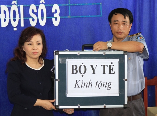 To&agrave;n ng&agrave;nh y lu&ocirc;n s&aacute;t c&aacute;nh c&ugrave;ng c&aacute;c lực lượng l&agrave;m nhiệm vụ tr&ecirc;n Biển Đ&ocirc;ng 3