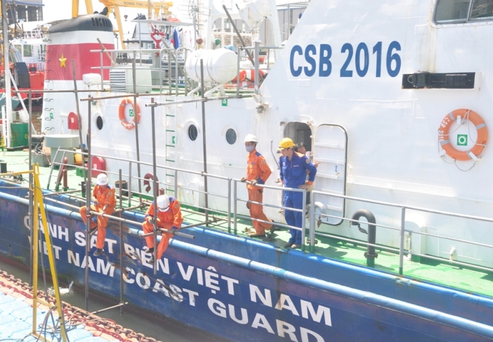 Cận cảnh tàu Cảnh sát Biển Việt Nam thương tích đầy mình do bị tàu Trung Quốc đâm  2