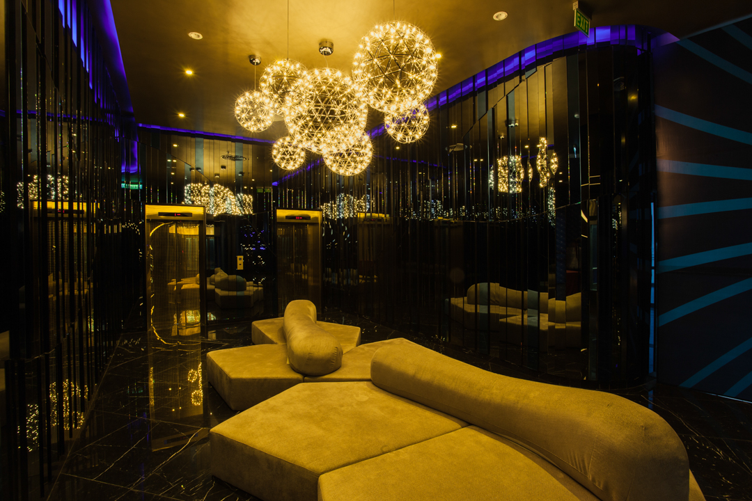 Từ Sky bar cao nhất Việt Nam ngắm s&ocirc;ng H&agrave;n rực rỡ 2