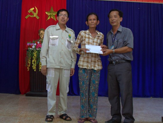 Đ&atilde;i v&agrave;ng bằng thủy ng&acirc;n bị nhiễm độc nặng 2