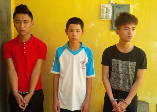 Hai nam thanh niên cướp tài sản của du khách ở phố cổ Hội An 1