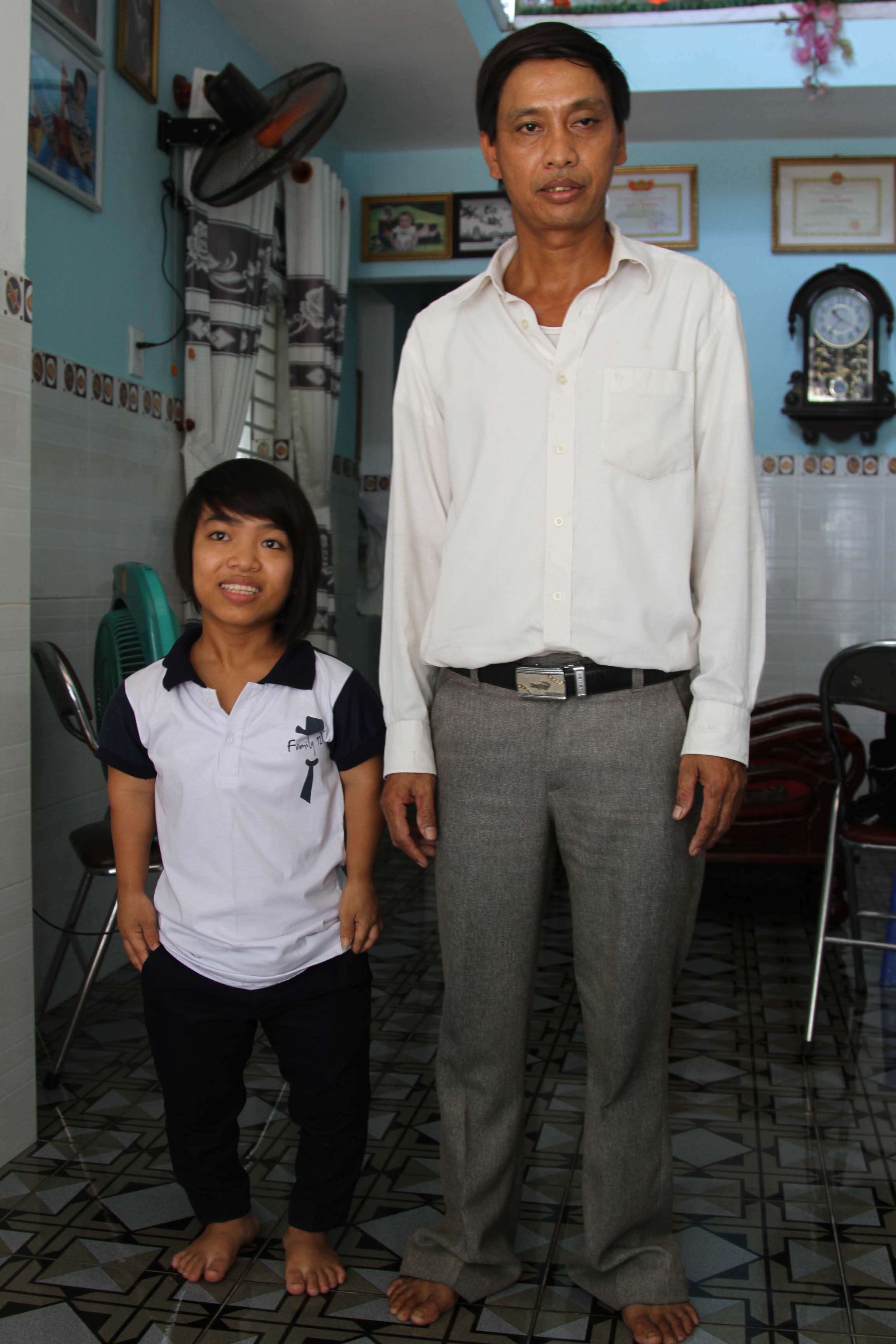 Th&iacute; sinh cao 1,1m với giấc mơ trở th&agrave;nh lập tr&igrave;nh vi&ecirc;n 3