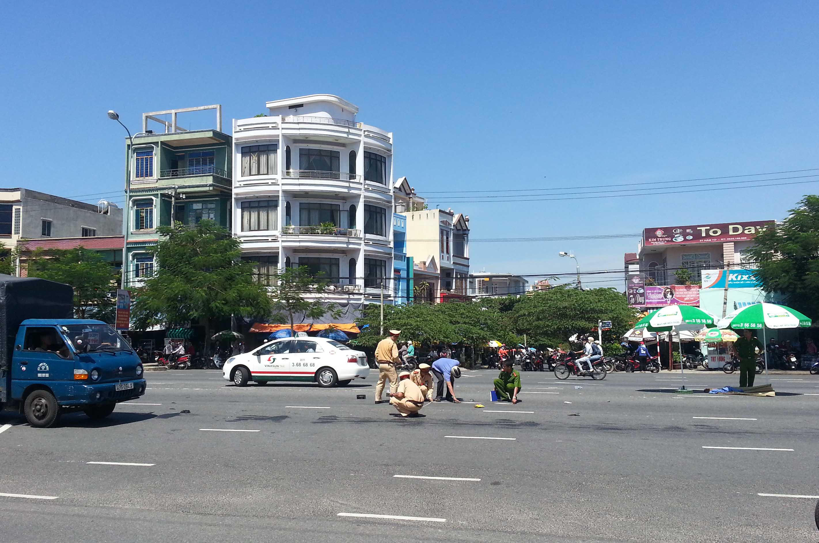 Thiếu nữ chết thảm trước địa điểm thi đại học 2