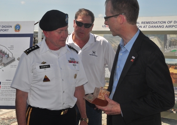 Đại tướng Hoa Kỳ đến Đ&agrave; Nẵng 5