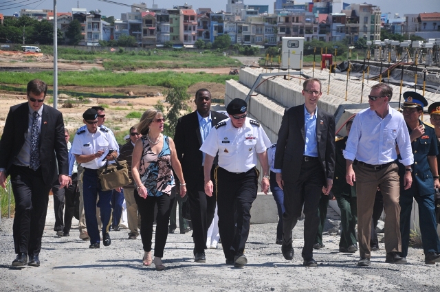 Đại tướng Hoa Kỳ đến Đ&agrave; Nẵng 3