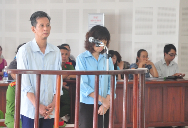 Lừa đảo hơn 44 tỷ đồng, chồng l&atilde;nh &aacute;n chung th&acirc;n, vợ &ldquo;b&oacute;c lịch&rdquo; 13 năm t&ugrave; 1