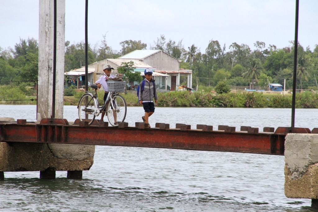 Rùng rợn  khi đi qua cầu "vĩnh biệt" ở Quảng Nam 16