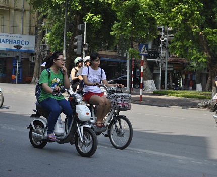 Hà Nội: Nhiều xe máy điện chưa có biển số 2