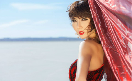 Ngọc Quyên bất ngờ trở lại sexy “bỏng mắt” 7