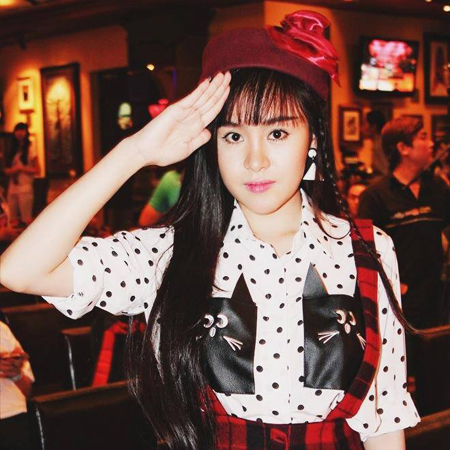 Ch&aacute;n sexy, &ldquo;b&agrave; Tưng&rdquo; bỗng dưng th&agrave;nh g&aacute;i qu&ecirc; 9