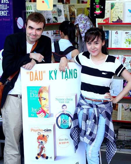 Ch&aacute;n sexy, &ldquo;b&agrave; Tưng&rdquo; bỗng dưng th&agrave;nh g&aacute;i qu&ecirc; 7