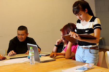 Ch&aacute;n sexy, &ldquo;b&agrave; Tưng&rdquo; bỗng dưng th&agrave;nh g&aacute;i qu&ecirc; 6