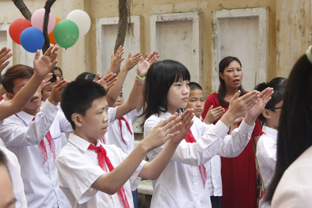 Xúc động lễ khai giảng ở ngôi trường đặc biệt nhất Hà Nội 7