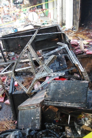 Ch&aacute;y lớn khu d&acirc;n cư, 3 người thiệt mạng 3