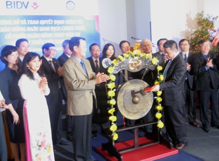 Hơn 2,8 tỷ cổ phiếu BIDV ch&iacute;nh thức giao dịch tr&ecirc;n thị trường chứng kho&aacute;n 1