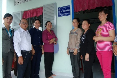 TP HCM: Nhiều tiến bộ trong việc x&oacute;a đ&oacute;i, giảm ngh&egrave;o 1