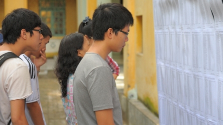 TP HCM: Gần 60 ng&agrave;n học sinh v&agrave;o lớp 10 c&ocirc;ng lập năm học 2014-2015 1