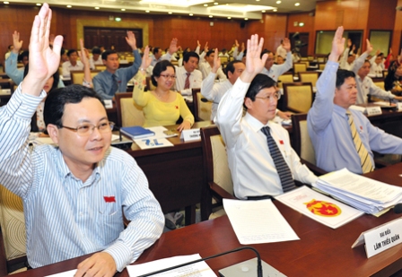 Y&ecirc;u cầu Trung Quốc r&uacute;t ngay gi&agrave;n khoan ra khỏi v&ugrave;ng biển thuộc chủ quyền của VN 1