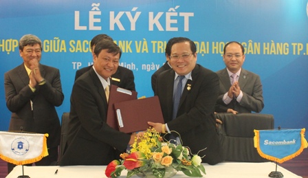 Sacombank hỗ trợ sinh vi&ecirc;n trong đ&agrave;o tạo v&agrave; ph&aacute;t triển nguồn nh&acirc;n lực 1