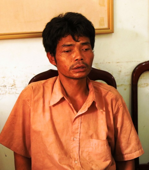 Tạm ho&atilde;n phi&ecirc;n t&ograve;a x&eacute;t xử hung thủ s&aacute;t hại 5 phu trầm 2