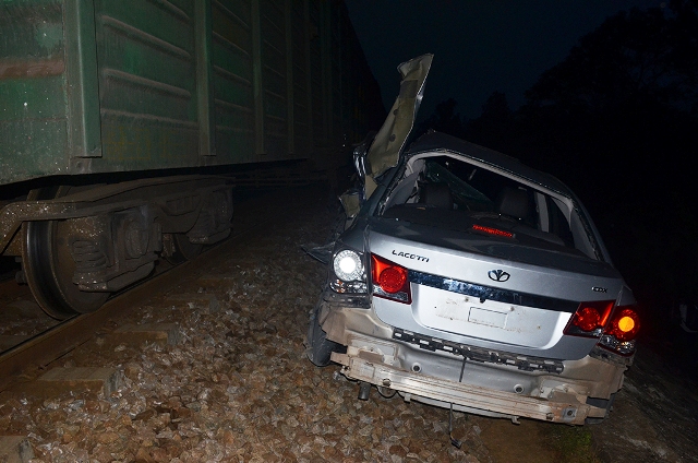 Hai c&aacute;n bộ c&ocirc;ng an tử vong do tai nạn 2