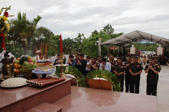 Quảng B&igrave;nh: An t&aacute;ng 32 bộ h&agrave;i cốt liệt sỹ hy sinh tại L&agrave;o 1