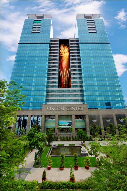 Vingroup ch&iacute;nh thức tham gia thị trường b&aacute;n lẻ với thương hiệu VinKC 4