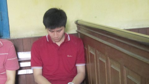 Nghề "đếm tiền", c&aacute;m dỗ v&agrave; nỗi đau 1