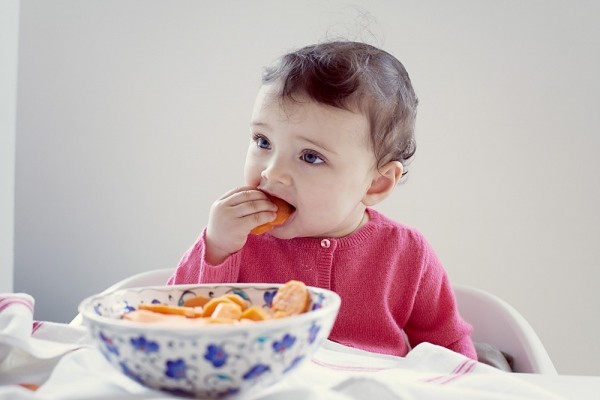 C&aacute;ch hay trị h&ocirc;i miệng cho b&eacute; 1