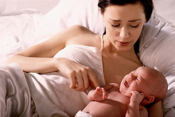 4 tháng nghỉ đẻ đầy nước mắt 1 4 tháng nghỉ đẻ đầy nước mắt 1