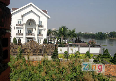 Cận cảnh biệt thự sang trọng của chồng Tăng Thanh Hà 2 Cận cảnh biệt thự sang trọng của chồng Tăng Thanh Hà 2
