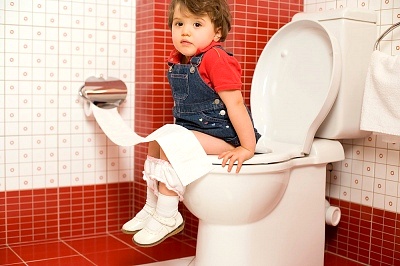 Xử tr&iacute; khi trẻ bị ti&ecirc;u chảy 1