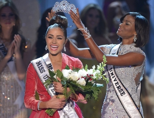 C&ocirc; g&aacute;i cao 1,66m trở th&agrave;nh Miss Universe 2012 1