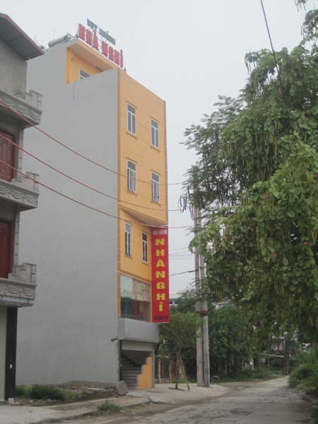 Su&yacute;t mất mạng trong nh&agrave; nghỉ v&igrave; người y&ecirc;u bệnh hoạn 1