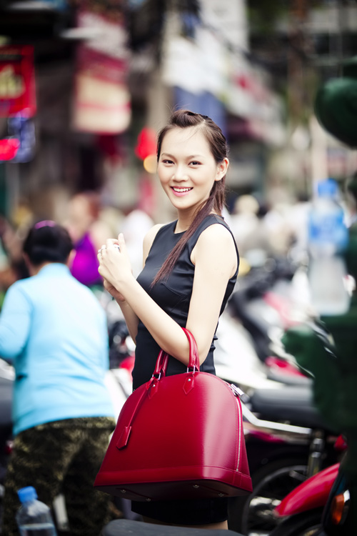 Ngọc Thạch đính hôn với đại gia Hà thành 1 Ngọc Thạch đính hôn với đại gia Hà thành 1