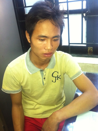 Tờ mờ tối, giở tr&ograve; s&agrave;m sỡ phụ nữ để cướp 1