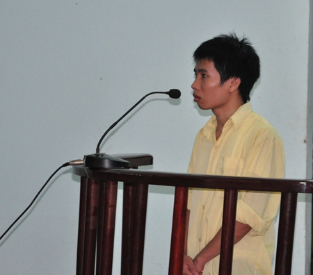 Hiếp bé 9 tuổi trong phòng trọ 1