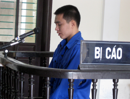 Đi mua vịt, hiếp dâm con gái chủ nhà 1