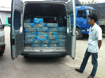 Thu giữ gần 1 tấn c&aacute;nh g&agrave; Trung Quốc nhập lậu 1