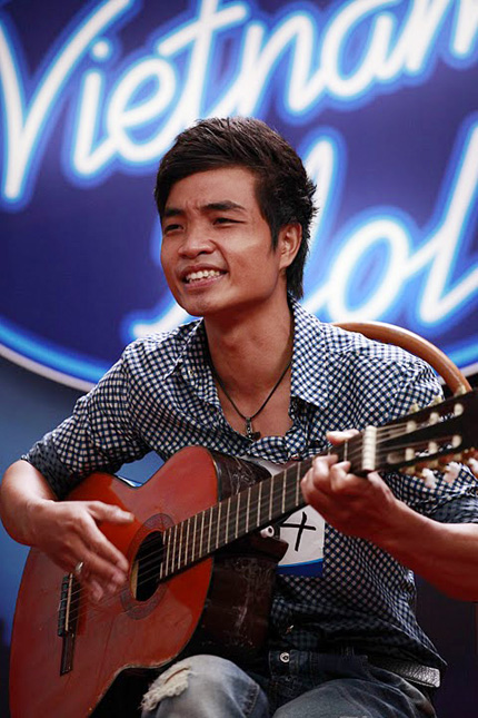 Văn Viết lột xác từ chàng trai quê thi Vietnam Idol thành "hot boy" trong The Voice 2