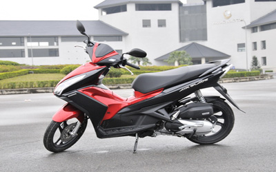 Honda Air Blade bất ngờ giảm giá 1