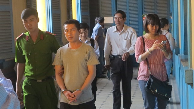 L&ograve;ng từ bi của người chồng nhận x&aacute;c vợ trong rừng cao su 1